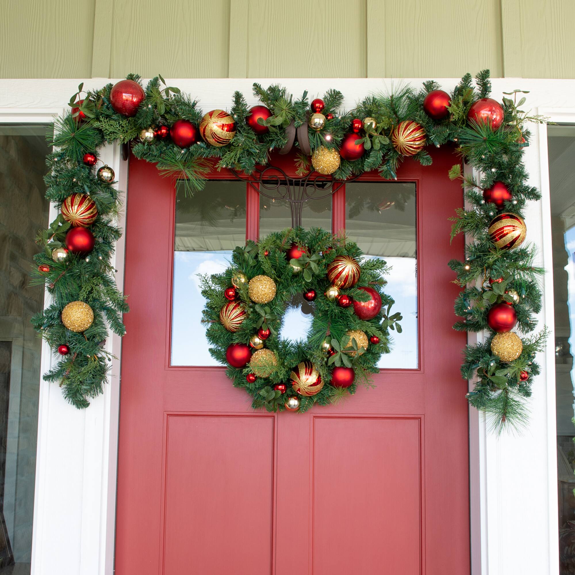 Village Lighting 24" Pre-Lit Christmas Classic Wreath, Clear LED Lights